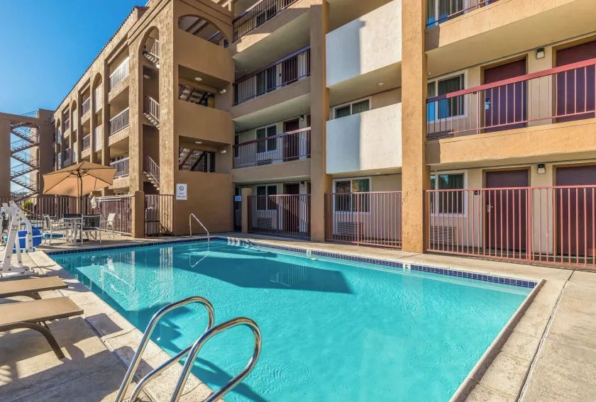 Days Inn by Wyndham Chula Vista-San Diego - Image 1