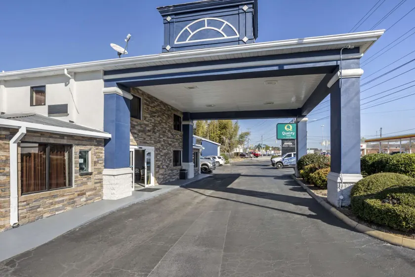 Quality Inn Newberry - Image 1