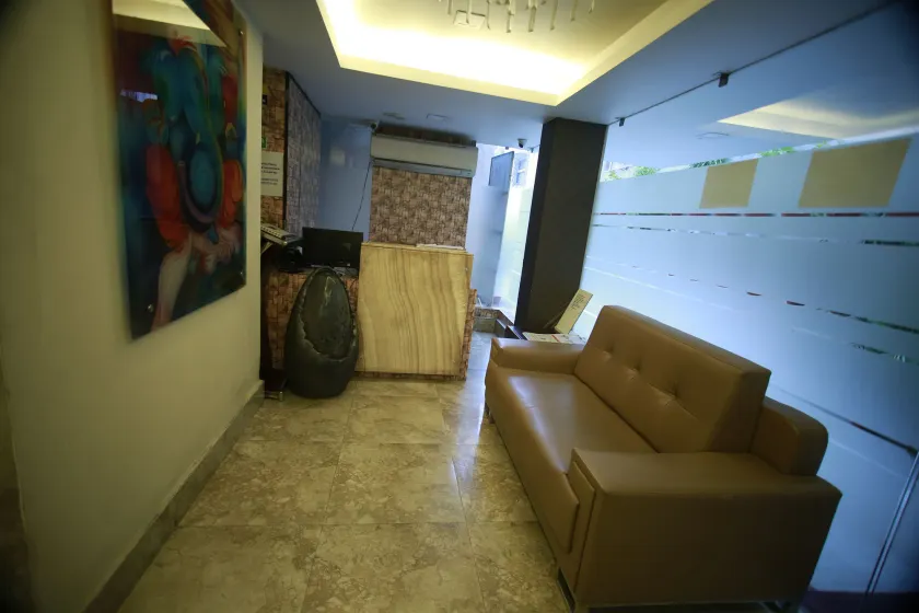 Hotel Comfotel Kolkata - Image 1