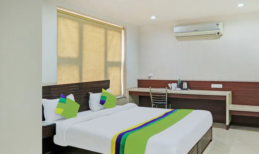 Treebo Elite City Upper Bazar - Image 1
