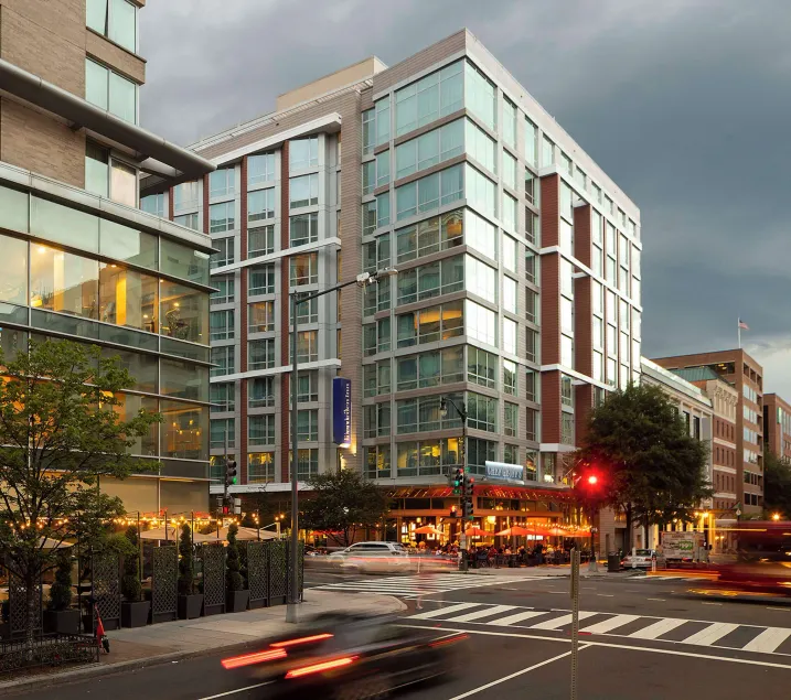 Hilton Garden Inn Washington DC/Georgetown Area - Image 1
