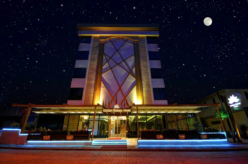 Golden Deluxe Hotel - Image 1