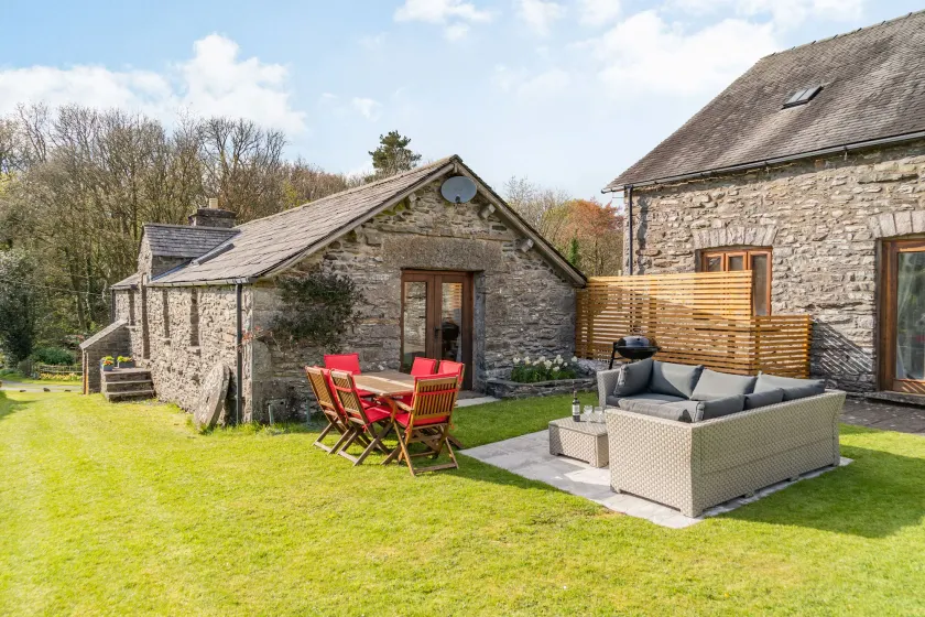 Moresdale Bank Cottage - Image 1