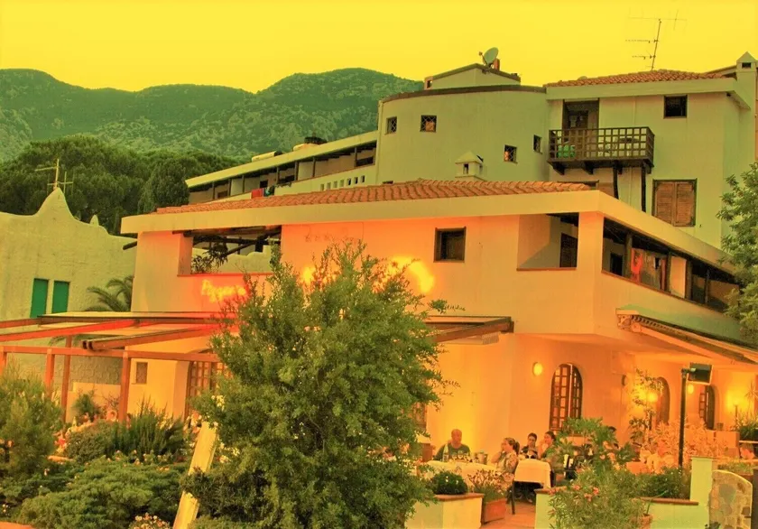 Hotel Pop - Image 1
