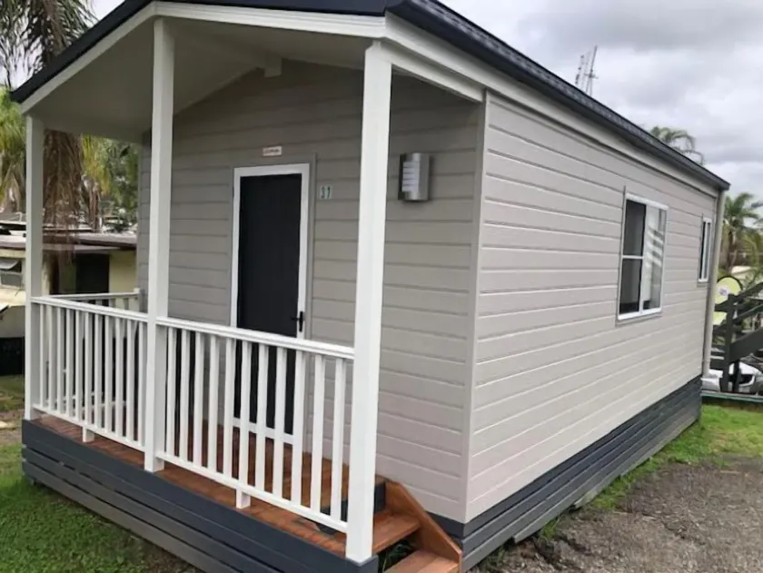 Batemans Bay Holiday Park & Hostel - Image 1