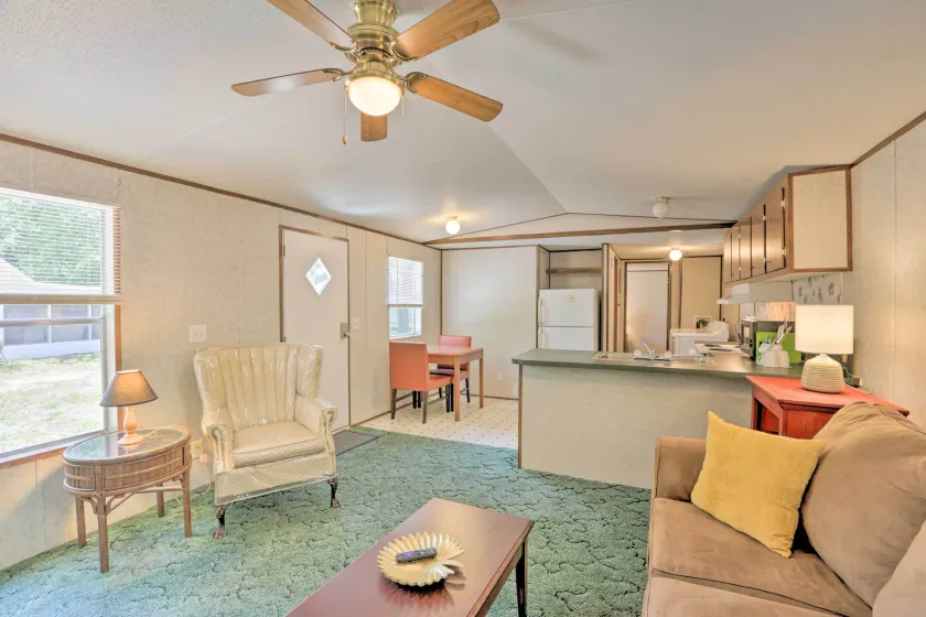 Florida Getaway, 14 Mi to Royal Springs! - Opholdsområde