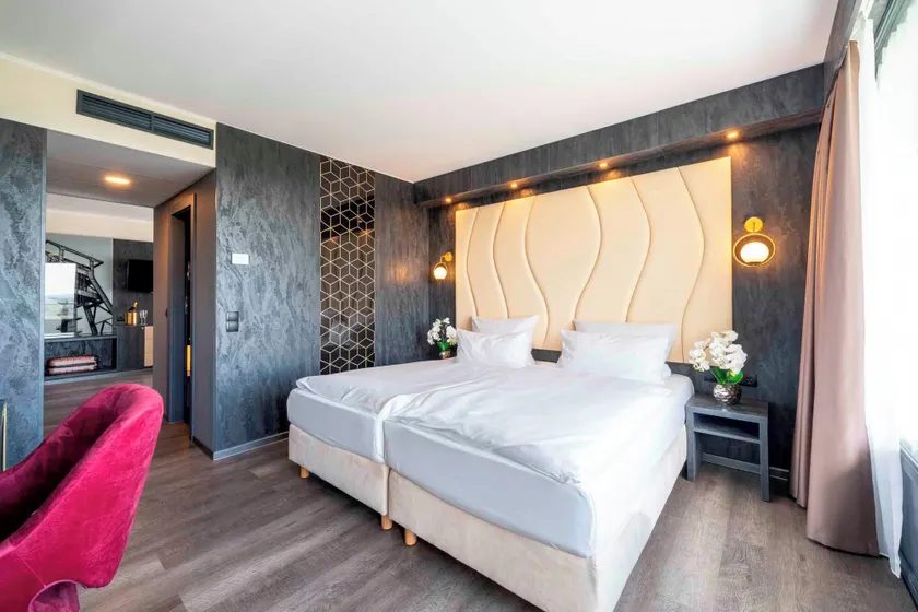 PLAZA Hotel Gelsenkirchen - Image 1