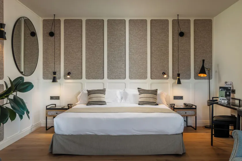 Hotel Barcelona Catedral 4 Sup - Image 1