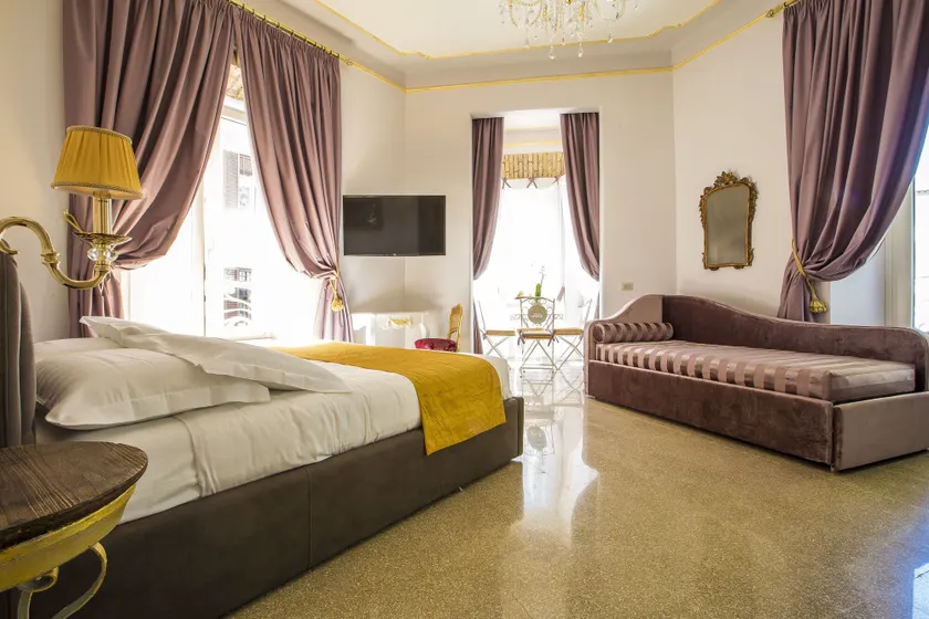 Trastevere Royal Suite - Image 1