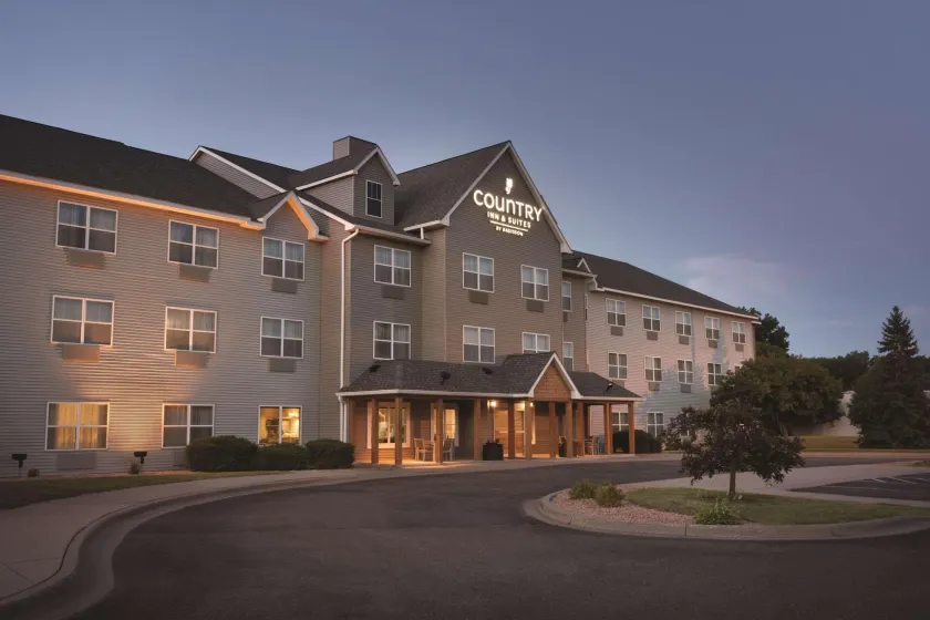 Country Inn & Suites by Radisson, Brooklyn Park - Brooklyn Center, MN - Image 1