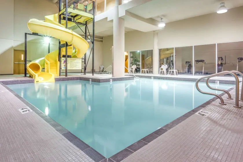 Super 8 by Wyndham Abbotsford BC - Image 1