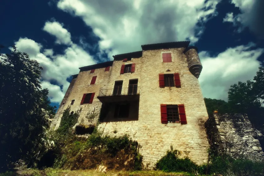 Le Château de Sorgues - Image 1
