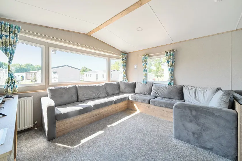 Willowbrook Hideaway - Billing Aquadrome - Image 1
