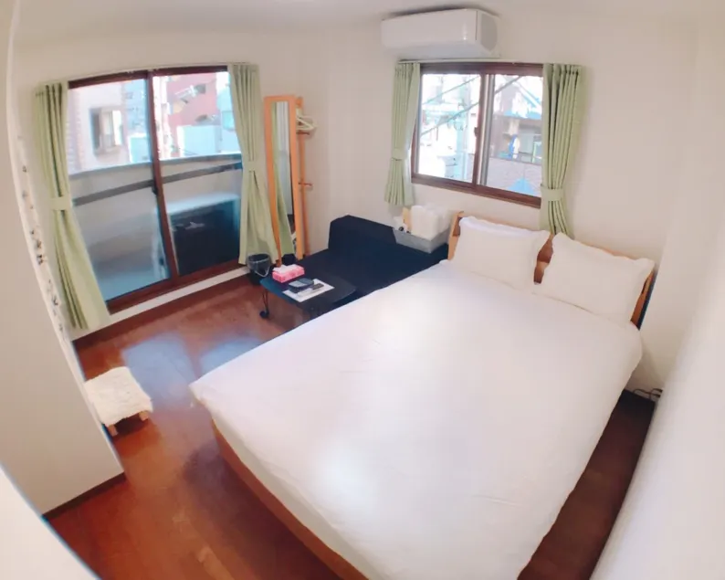 Osaka Sinsei Guest House Daikokukan - Image 1