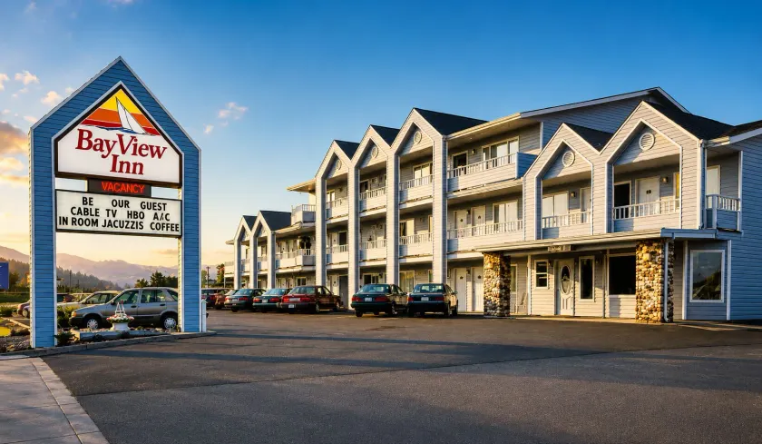 Bayview Inn - Image 1