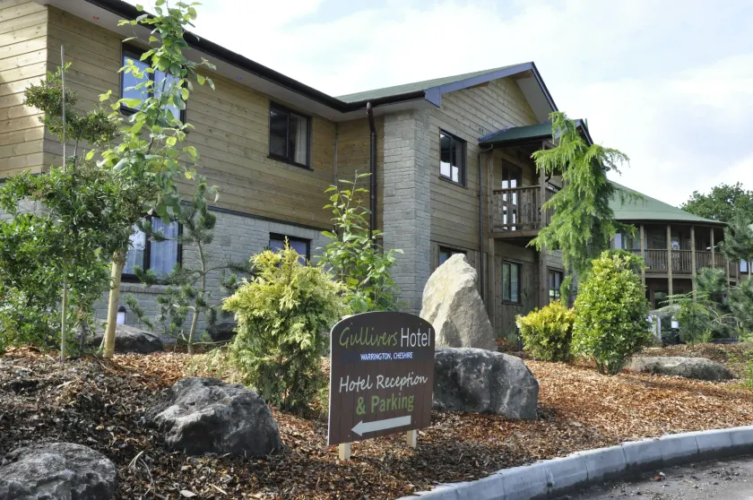 The Gulliver's Hotel - Image 1