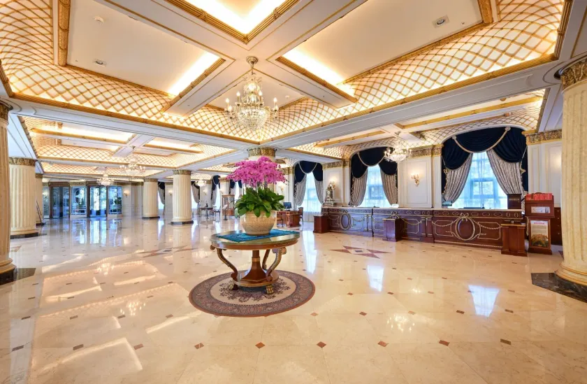 Le Midi Hotel Chitou - Hall