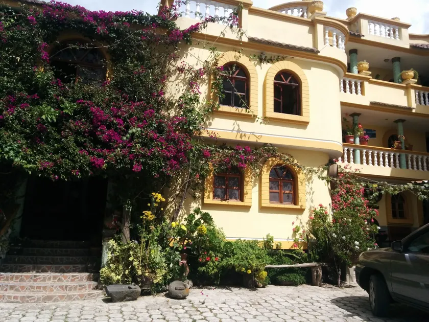 Hostal Curiñan - Image 1
