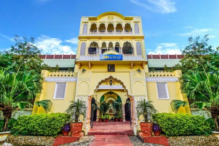 Hotel Utsav Niwas - Image 1