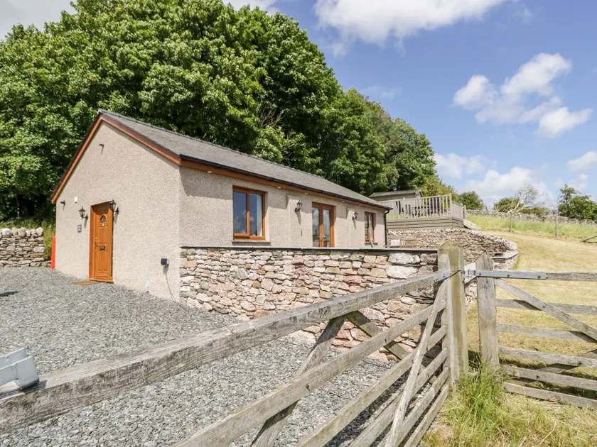 Little Barn - Image 1