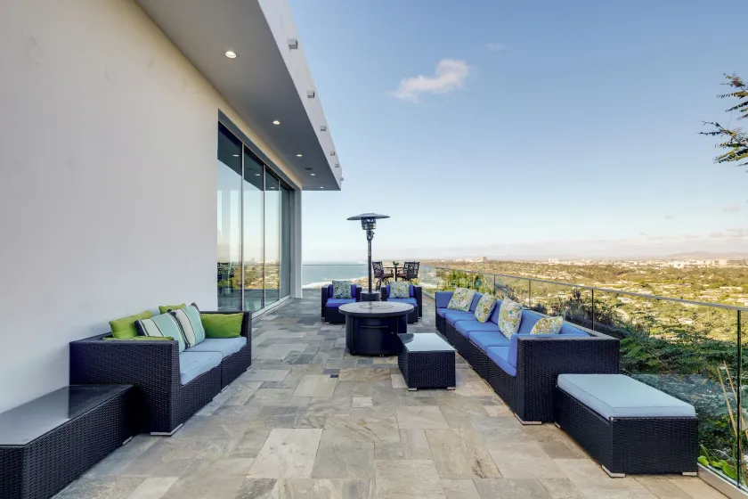 La Jolla Luxury Retreat - Ocean Views Pool & Spa - Image 1