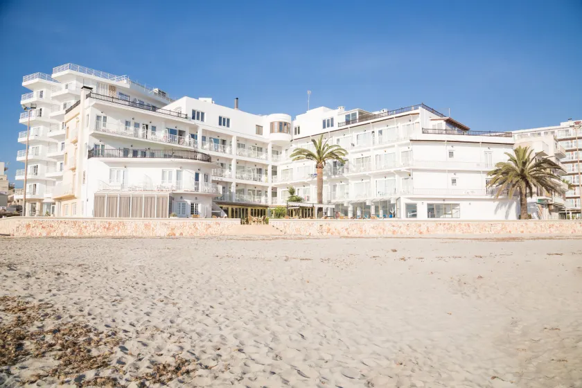 Hotel Club S'Illot - Image 1