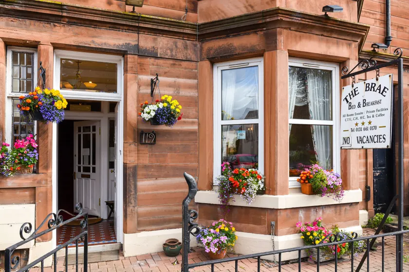 Brae Guesthouse - Image 1