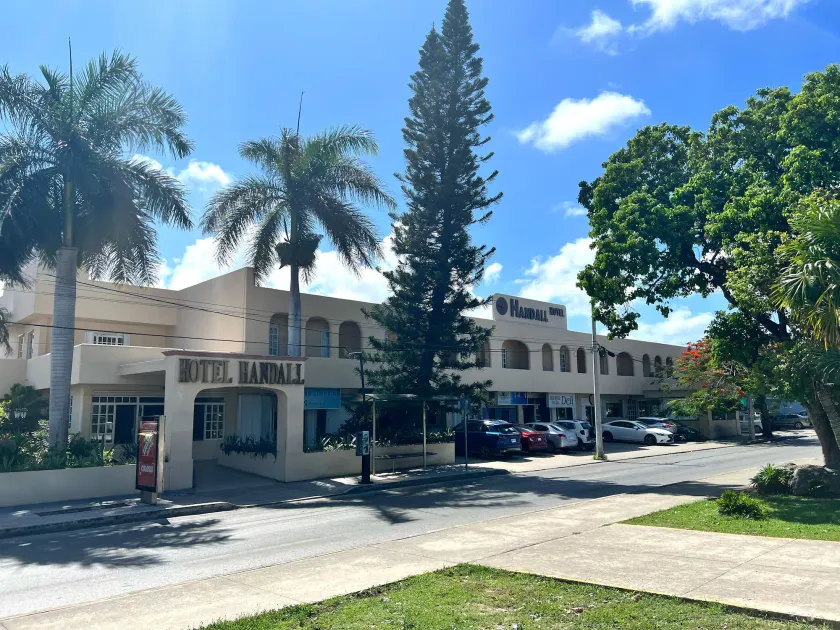 Hotel Handall Cancun - Image 1