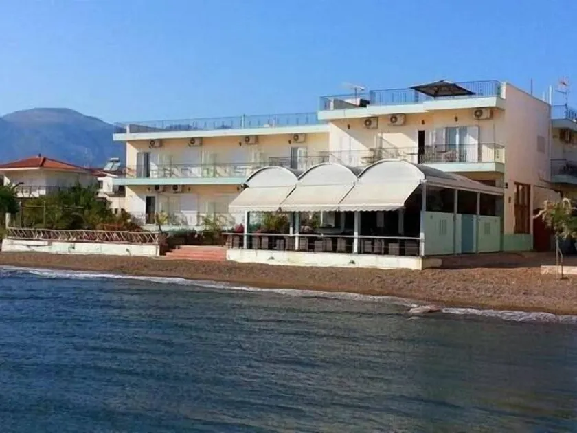 Artemis Hotel - Image 1
