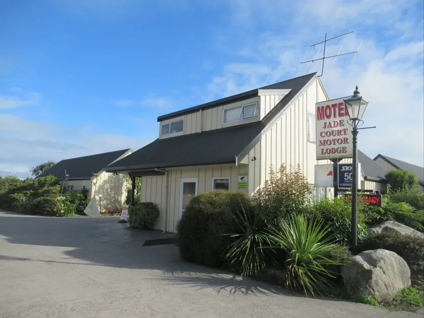 Jade Court Motel - Image 1