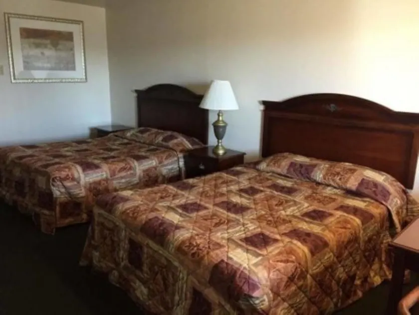 Summer Wind Budget Motel - Image 1