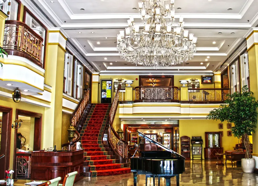 Evergreen Laurel Hotel Bangkok - Image 1
