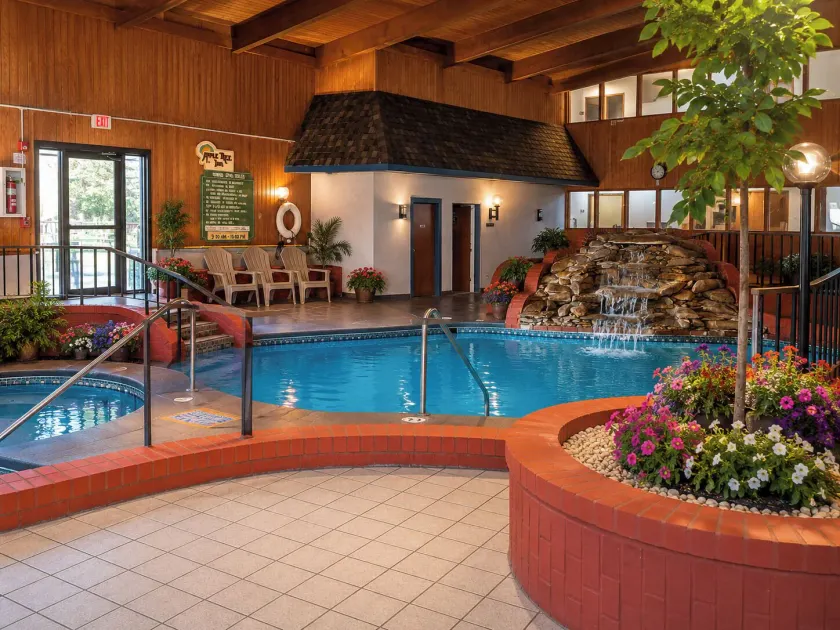 Apple Tree Inn - Image 1