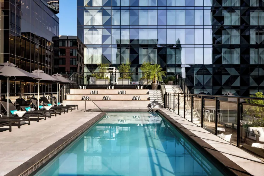 Humaniti Hotel Montreal, Autograph Collection - Image 1