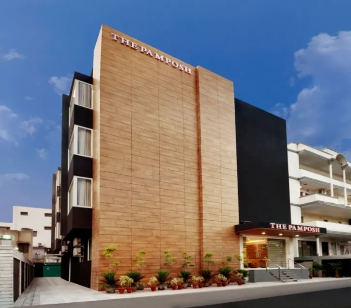 The Pamposh Hotel - Image 1