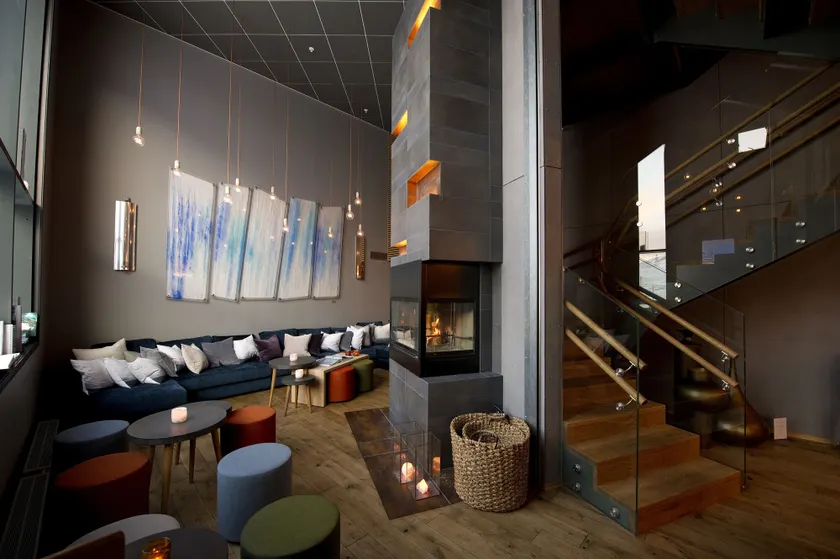Svalbard Hotell | Polfareren - Image 1