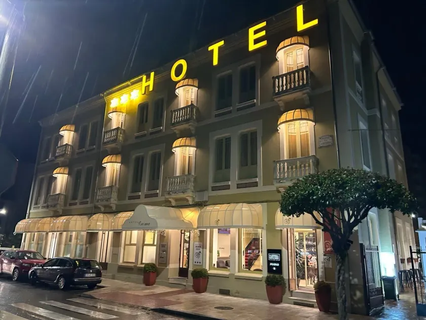 Hotel Roma - Image 1
