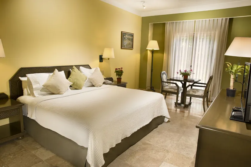 Hotel Los Itzaes by 5th av - Image 1