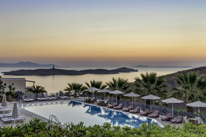 Sunrise Beach Suites - Image 1