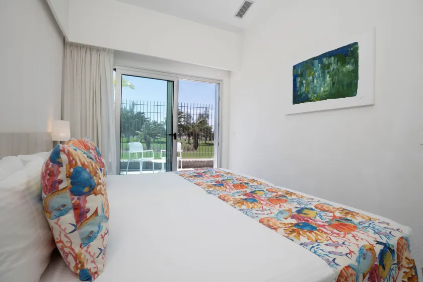 Hotel LIVVO Dunagolf Suites - Image 1