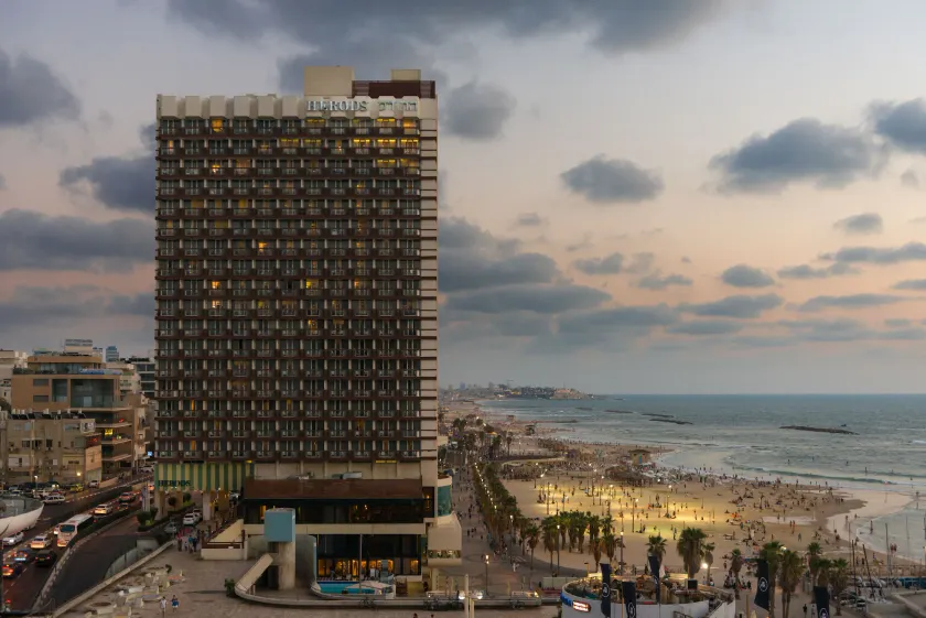 Herods Tel Aviv Hotel - Image 1