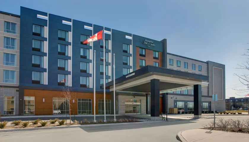 Hampton Inn & Suites by Hilton Waterloo St. Jacobs - Image 1