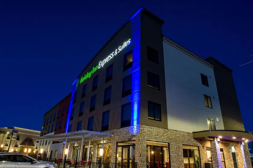 Holiday Inn Express & Suites - Colorado Springs AFA Northgate by IHG - Lobby