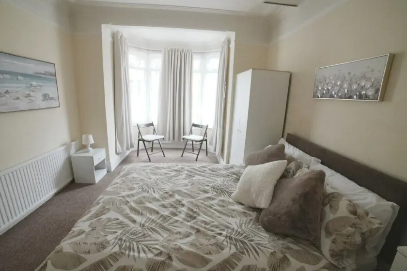 Silverdale House - Image 1