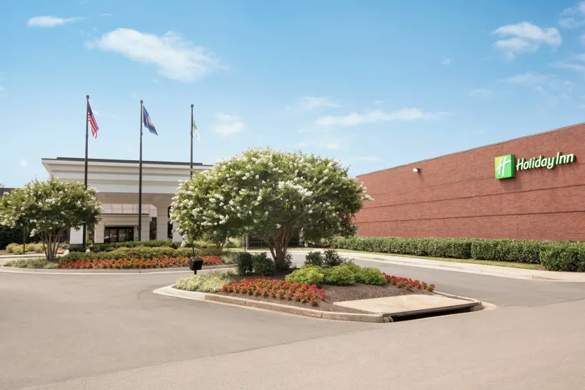 Holiday Inn Washington-Dulles International Airport by IHG - Image 1