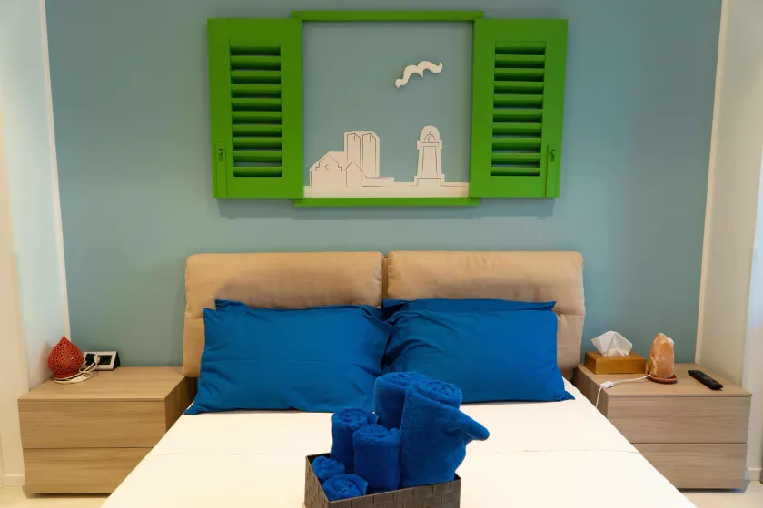 Mareè Seafront B&B - Sea View King Room - Image 1