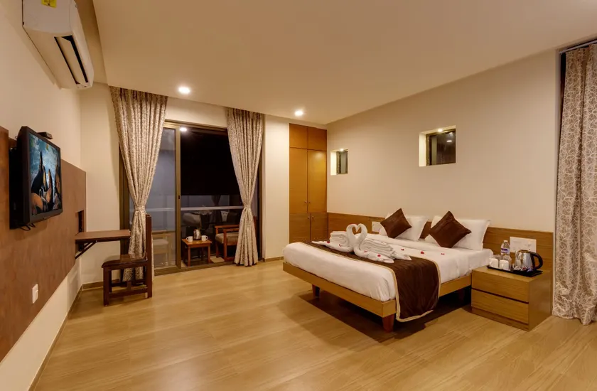 Hotel Shree Sai - Image 1