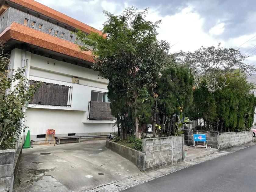 Kami House - Image 1