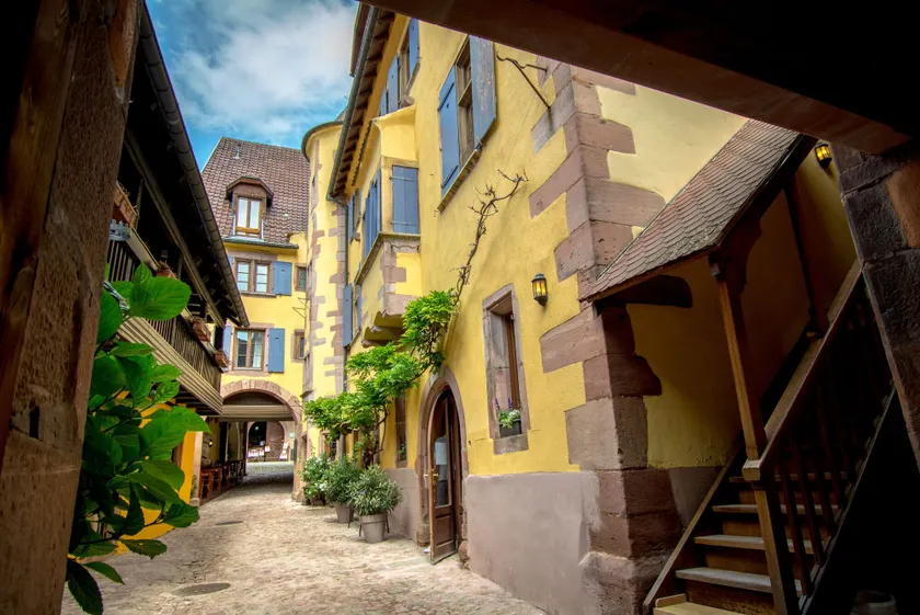 Hôtel De La Couronne Riquewihr - Image 1