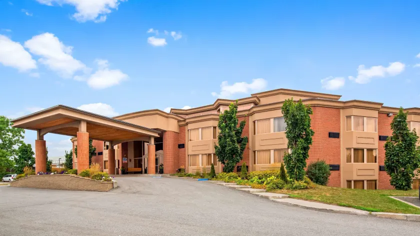 Best Western Laval-Montreal & Conference Centre - Image 1